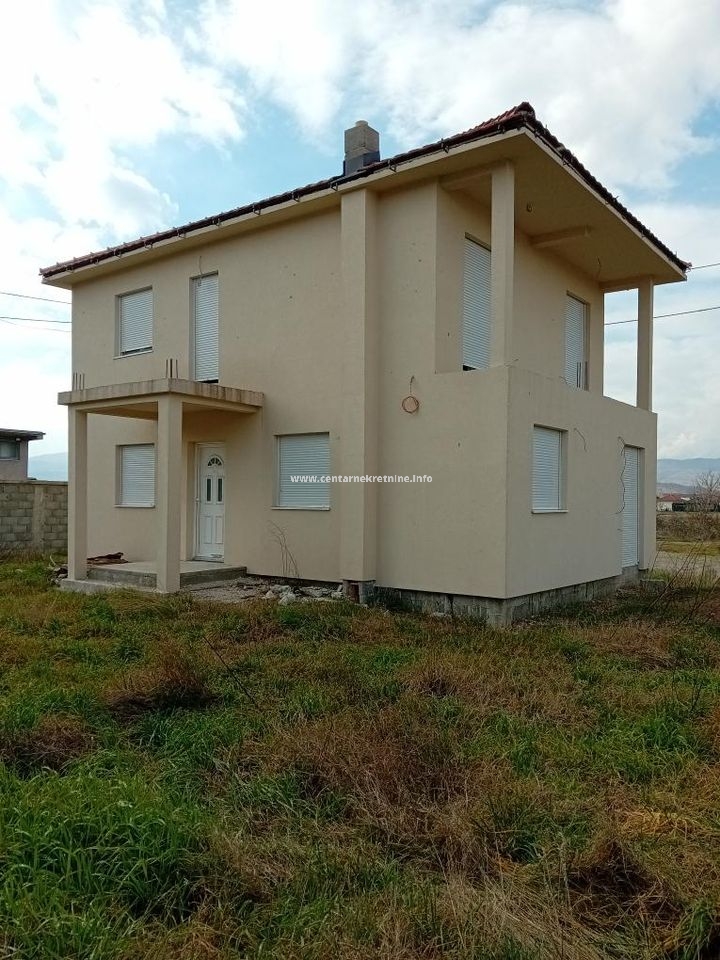 Prodaja, kuca 120m2, Dahna, Podgorica